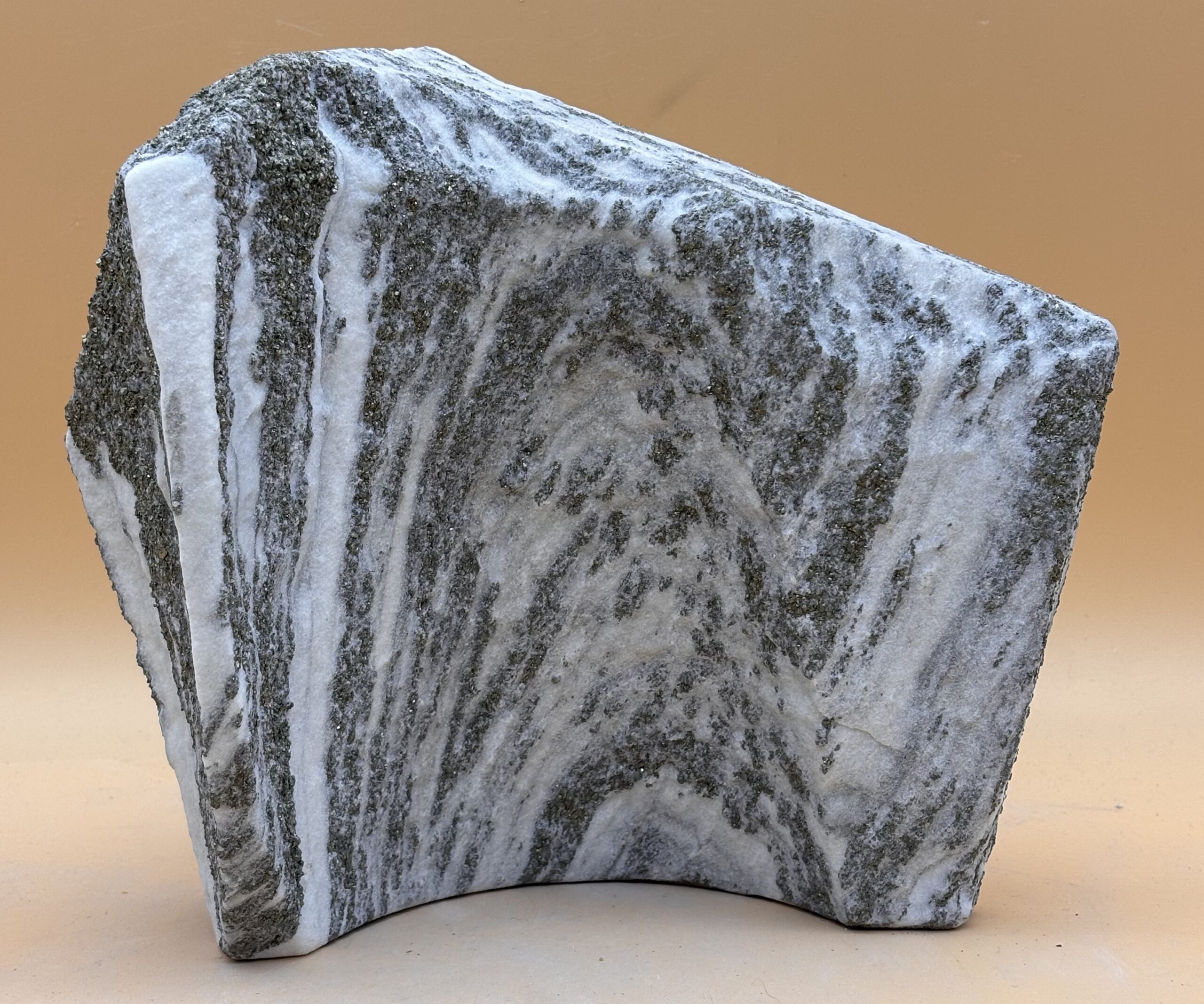 "Brandmauer" Walliser Goldmarmor