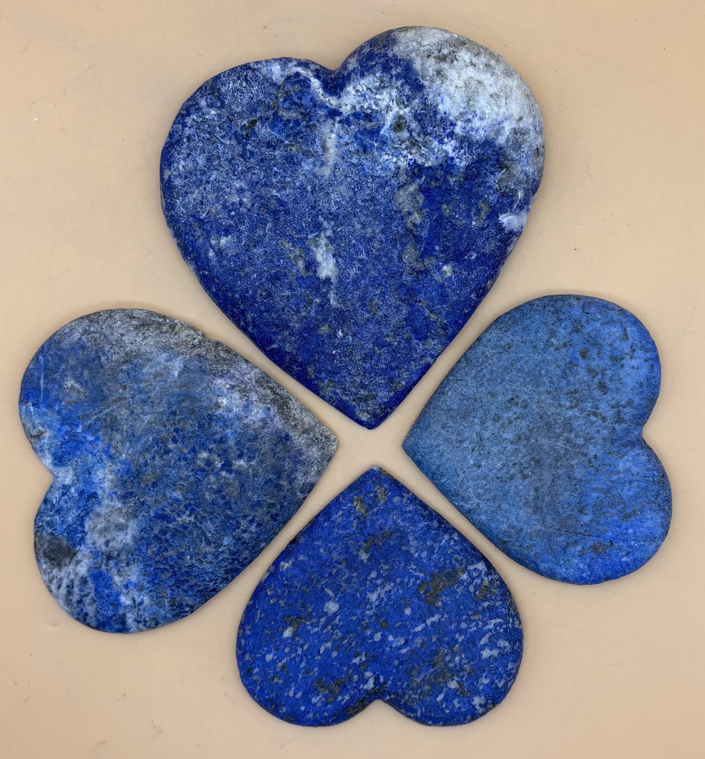 große Lapislazuli Herzen