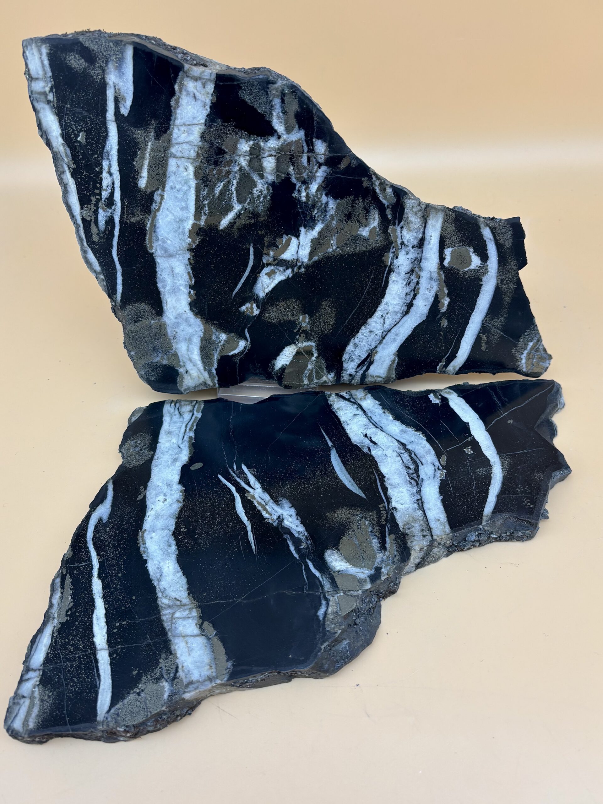 Nolla-Pyrit-Schiefer